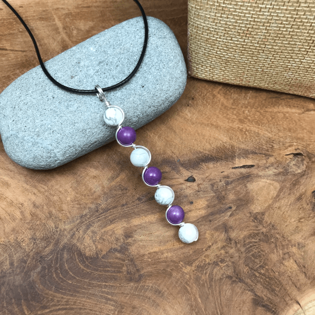 Phosphosidérite et Howlite
