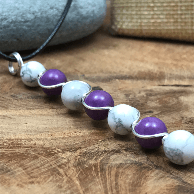 Phosphosidérite et Howlite