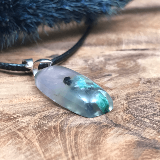 Agate à inclusions de chrysocolle